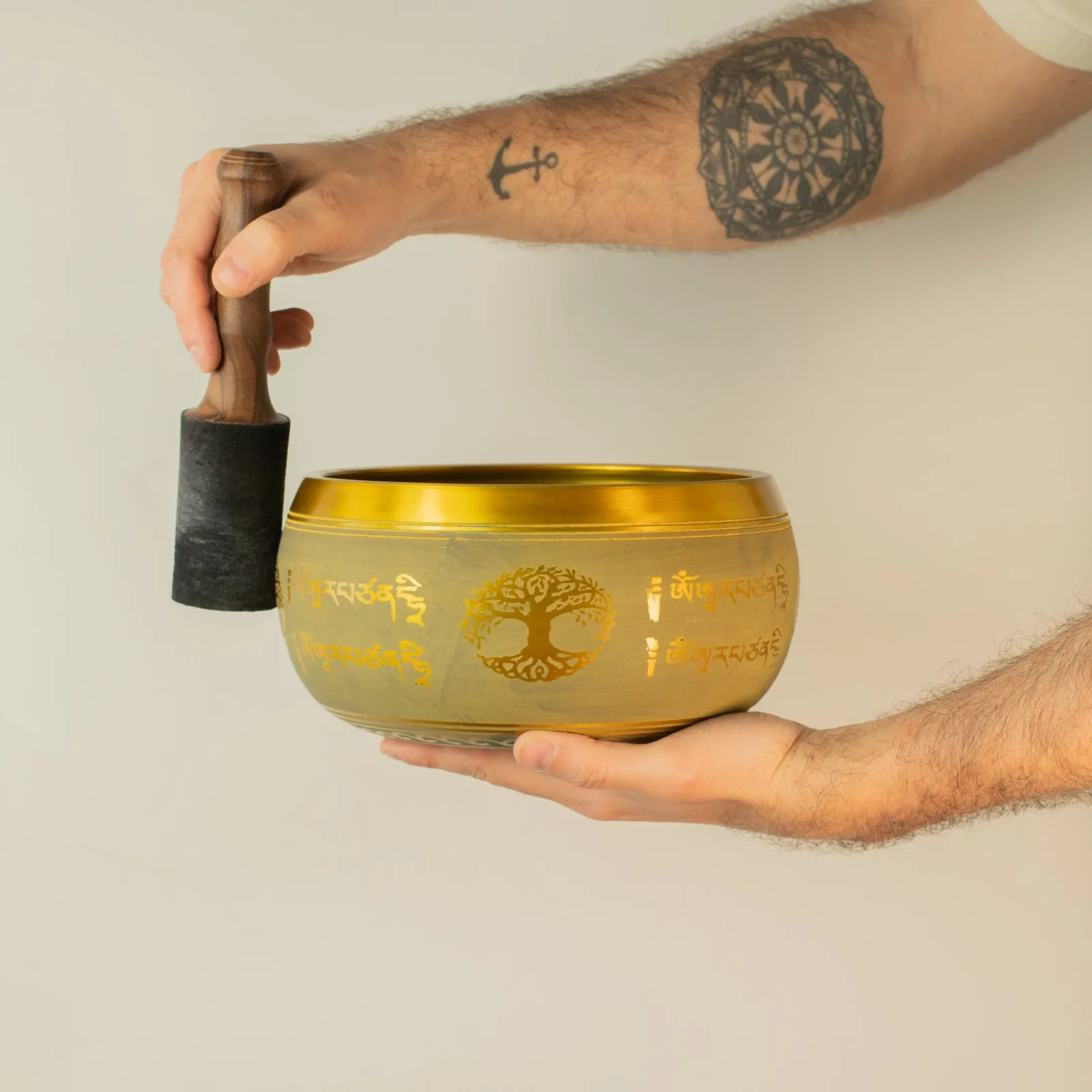 Lrg Hliníková zpívací miska - Buddha Strom života - měděná barva (19 cm)