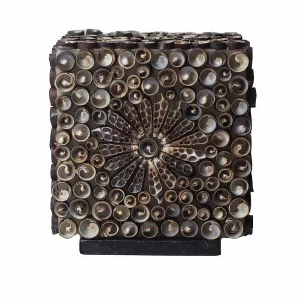 Boho Lampa z Mořských Mušlí - Kostka Čokoládový Twist - 15cm