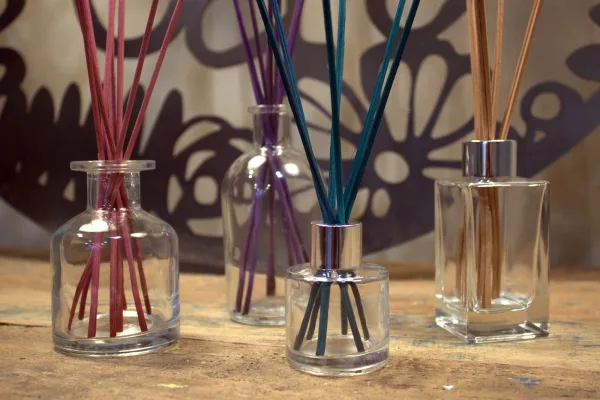100 ml Čtvercová Vysoká Difuzní Láhev - Čirá