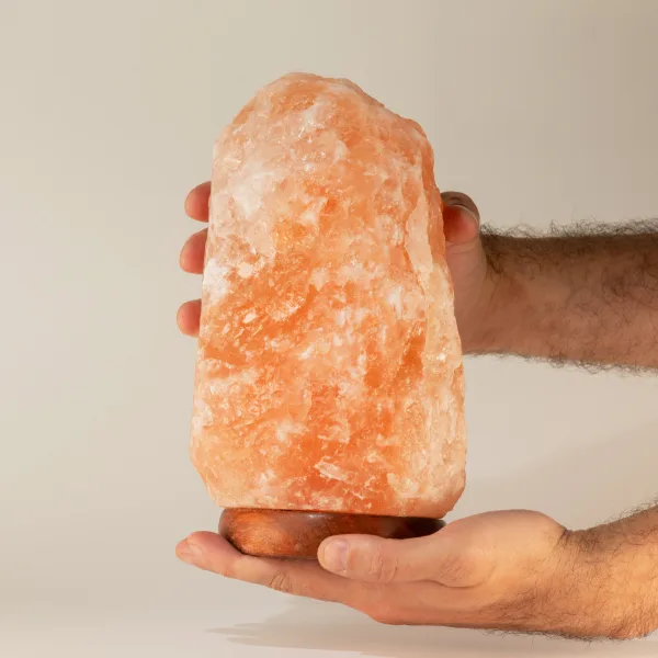 Himalájská Solná Lampa s Podstavcem  3-5 kg